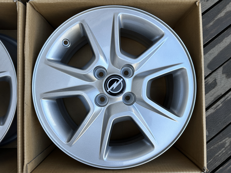 Felgi 15cali Opel Adam Astra Corsa Meriva Tigra 4x100