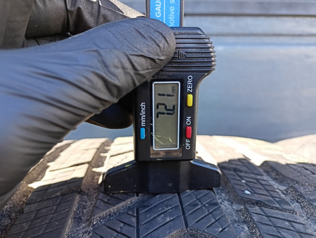 285/35R22 Pirelli Scorpion Winter para opon zima 7,2mm nr2437