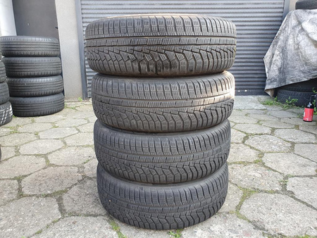 Oryginał koła 215/60R17 Hyundai IX25 Creta 5x114,3 Hankook zima 7,1mm