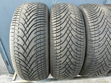 215/55R17 Kleber Krisalp HP3 komplet opon zima 8,5mm nr7362