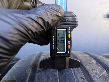 225/55R18 Toyo R37 komplet opon lato 6,4mm nr8922