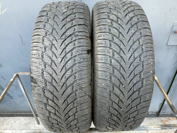 225/60R18 Nokian WR SUV 4 para opon zima 7,4mm nr8975