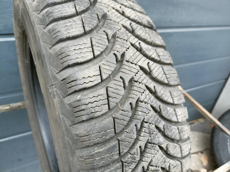 185/60R15 Michelin Alpin A4 XL opona pojedynka zima 7,9mm P1599