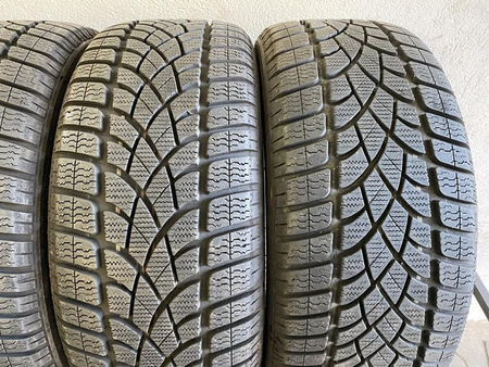 215/40R17 Dunlop SP Winter Sport 3D XL komplet opon zima 7,5mm nr753