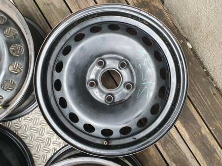 Felgi stalowe 15cali VW 5Q0 Caddy Golf Skoda Seat Audi