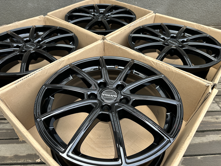 Felgi 18cali Volvo C70 S90 V70 V90 5X108 ET49