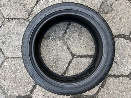 225/45R19 Bridgestone Potenza S001 RSC para opon lato 6,5mm nr9299