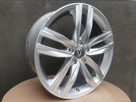 Oryginał felga 18cali 5G0601025G Vw Golf 7 ET51 5x112