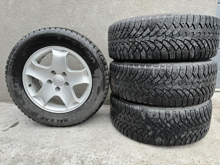 Oryginał koła 255/60R18 SsangYong Acton Musso Nokian zima 6,5mm