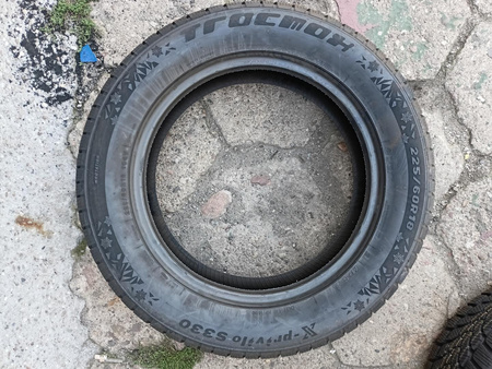 225/60R18 Tracmax X Privilo S330 komplet opon zima nowe nr8876