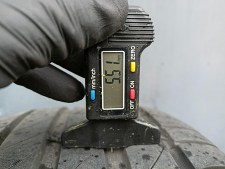 225/45R17 Michelin Primacy 4 XL para opon lato 5,5mm nr7366