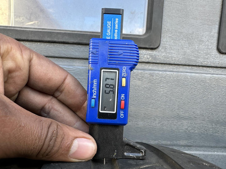 295/35R21 Tomket SUV 3 XL para opon lato 5,8mm nr2346