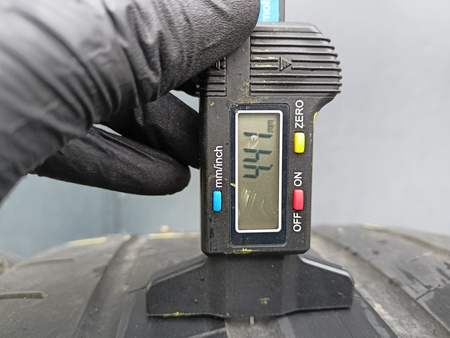 275/35R21 Bridgestone Alenza 001 para opon lato 4,4mm nr2422