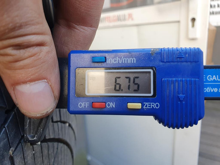 Oryginał koła 235/55R18 Hyundai Tuscon 5x114,3 Kumho całoroczne 6,7mm