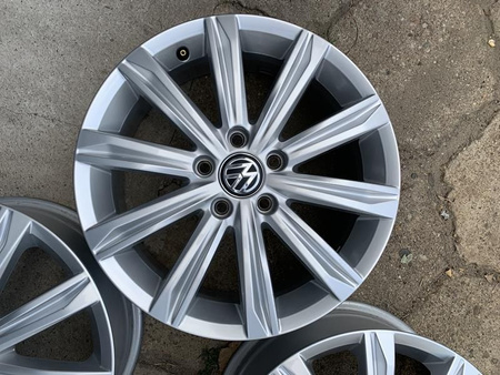 Oryginał felgi 5TA VW 17 Cali Golf 5 6 7 Touran Caddy Sharan