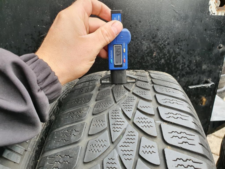 205/60R16 Dunlop Sp Winter Sport 3D komplet opon zima 5,5mm nr6779