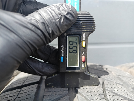 215/55R18 Evergreen EW66 Winter XL komplet opon zima 6,5mm nr8952