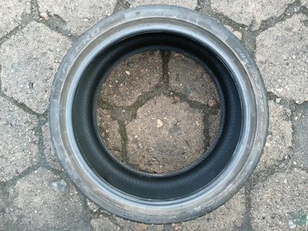 285/30R20 Pirelli P Zero PZ4 XL para opon lato 5,2mm nr2479