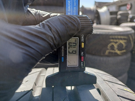 225/40R18 Bridgestone Turanza T001 XL opona pojedynka lato 6,7mm P878