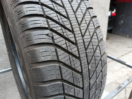 205/55R16 Goodyear Vector 4Seasons opona całoroczna 7,3mm P6054