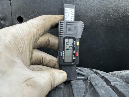 215/55R18 Continental ContiPremiumContact 2 opony lato 7,5mm 8815