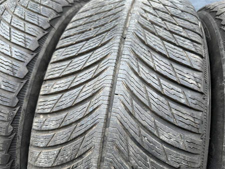 225/55R18 Michelin Pilot Alpin 5 komplet opon zima 6mm nr8824