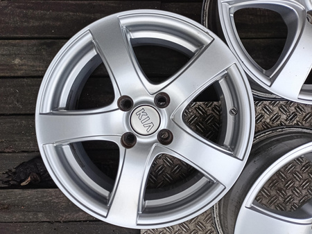 Felgi 15cali Kia Rio Stonic Pride Hyundai i25 Getz Mazda Toyota