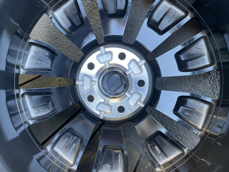 Oryginał koła 225/45R19 Renault Kadjar 5x114,3 et40 Imperial zima nowe