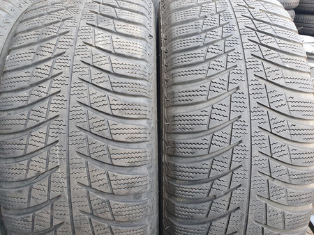 215/60R16 Bridgestone Blizzak LM001 XL komplet opon zima 5,3mm nr6984