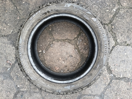 245/50R19 Bridgestone Blizzak LM001 para opon zima 6,6mm nr9566