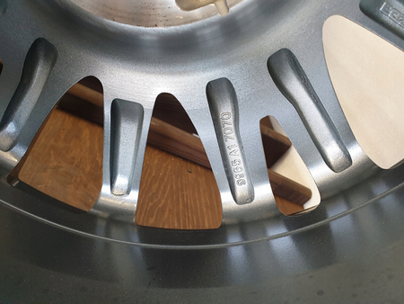 Oryginał felgi Mazda 17cali MPV Biante Atenza Millenia Tribute 626 323