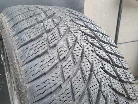 225/40R19 Nokian Wr Snowproof P XL opona pojedynka zima 8,5mm P930