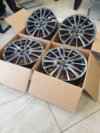 Oryginał felgi Mazda 17cali MPV Biante Atenza Millenia Tribute 626 323