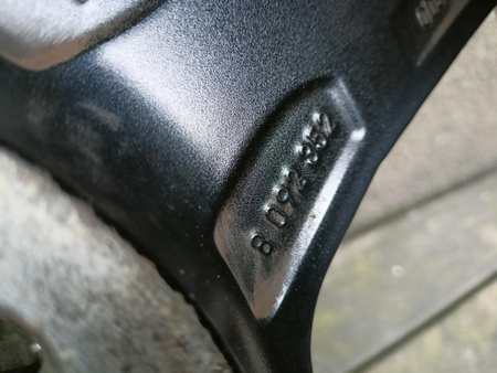 Oryginał felga 18cali BMW 1 F40 2 F44 M pakiet 8092352