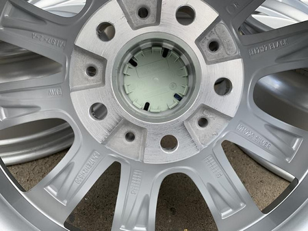 Oryginalne Felgi 5X120 IS30 8X17 BMW 5er F10 F11 3er F30 E90 X1 F32 X3 nr738
