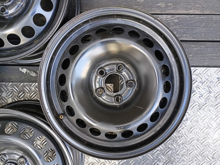 Oryginał felgi stalowe 15cali 8X0 Audi A1 A2 A3 Seat Skoda VW