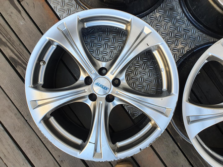 Felgi 18cali Audi A3 S3 Skoda Rapid Volkswagen Golf