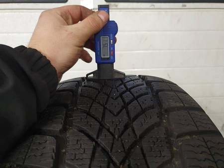 225/55R17 Dunlop Sp Winter Sport 4D opona pojedynka zima 7,5mm nrP750