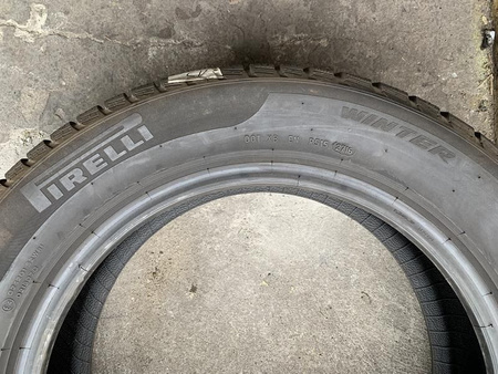 225/55R17 225/55/17 Pirelli Sottozero 3 Opona Pojedyncza Zima 4,8 P172