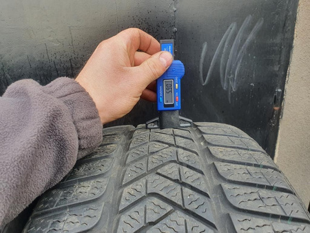 245/40R18 Pirelli Sottozero 3 XL komplet opon zima 6,5mm nr8393