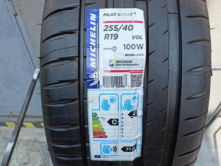 255/40R19 Michelin Pilot Sport 4 opona pojedynka lato nowa P981