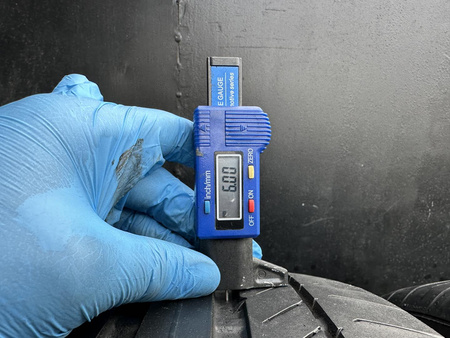 235/55R19 Continental ContiSportContact 5 para opon lato 6,3mm nr9480