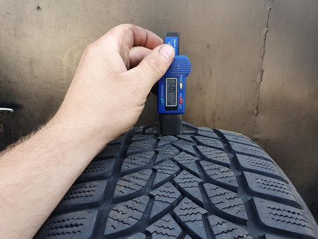 205/55R16 Lassa Snoways ERA opona pojedynka zima 7mm P1688