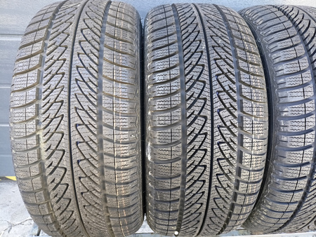 225/40R18 Goodyear UltraGrip 8 Performance komplet opon zima nowe 8960