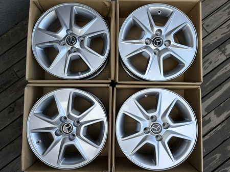 Felgi aluminiowe 15cali Mazda 323 Demio MX-5 2 4x100 ET40
