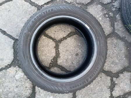 225/50R17 Goodyear Vector 4Seasons para opon całoroczne 8,5mm nr7294
