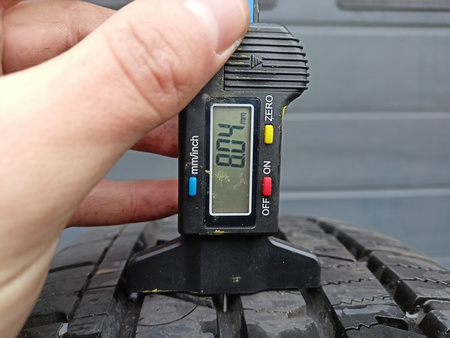 215/65R16 Continental CrossContact LX opona pojedynka lato 8mm P6083