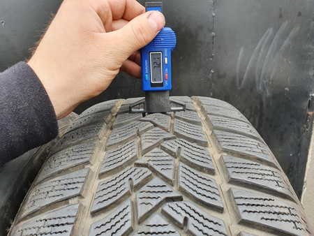 225/55R17 Dunlop WinterSport 5 XL para opon zima 7,2mm nr7655