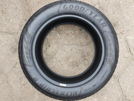 225/55R17 Goodyear UltraGrip Performance komplet opon zima nowe 7068