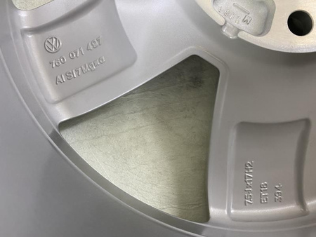 Oryginał nowa felga Vw Touareg III D2 760071497 17 cali 5x112 ET18